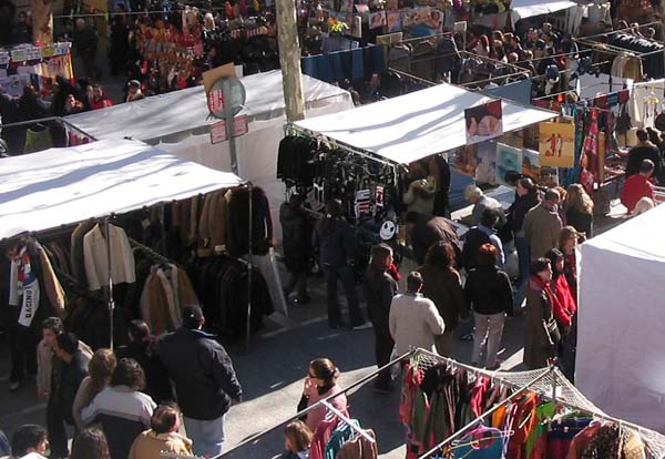 Mercados tradicionales en León o rastros